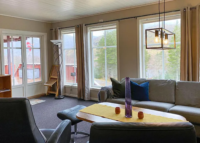 Dom wakacyjny 3 Bedroom Amazing In *